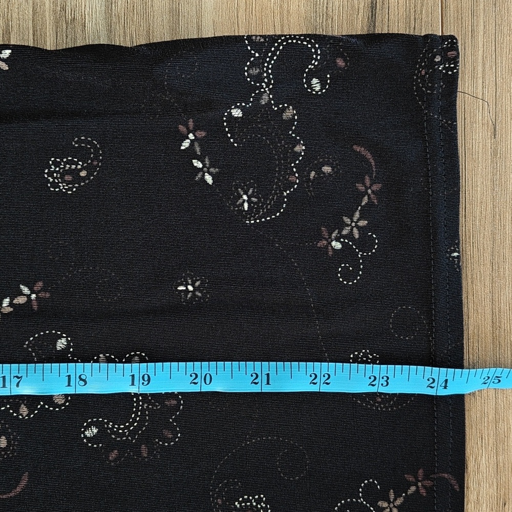๐HP๐ EUC Stretchy Paisley Print Top - Picture 3 of 6